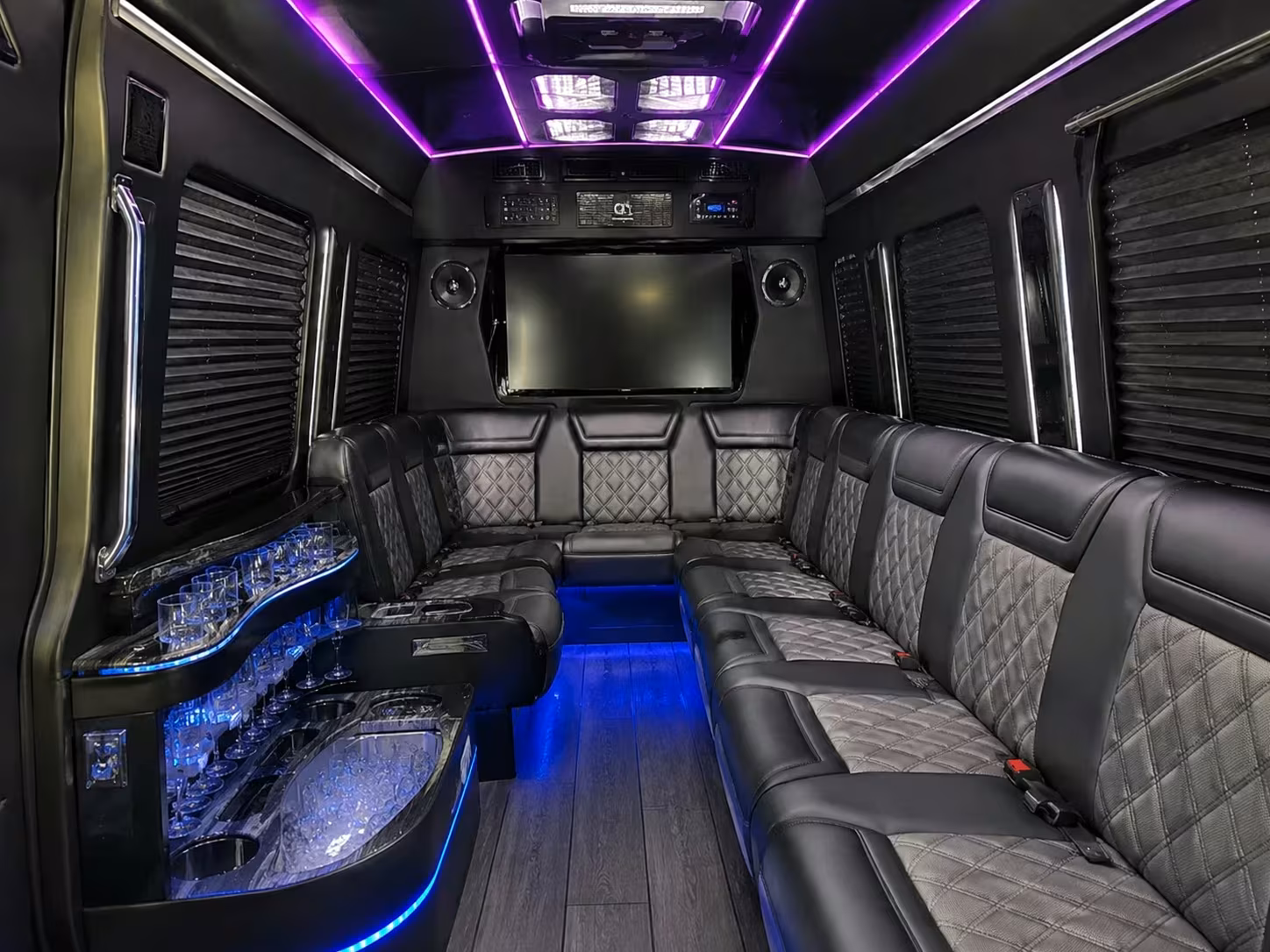 bus rental options for peoria trips