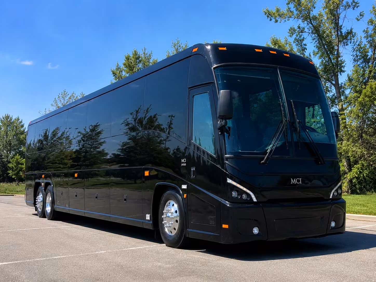 corporate event shuttle service in peoria s p83 entertainment district