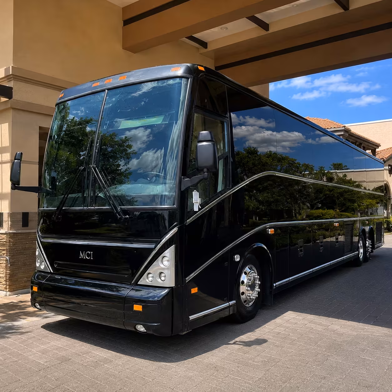 peoria employee shuttle services along bell road and loop 101