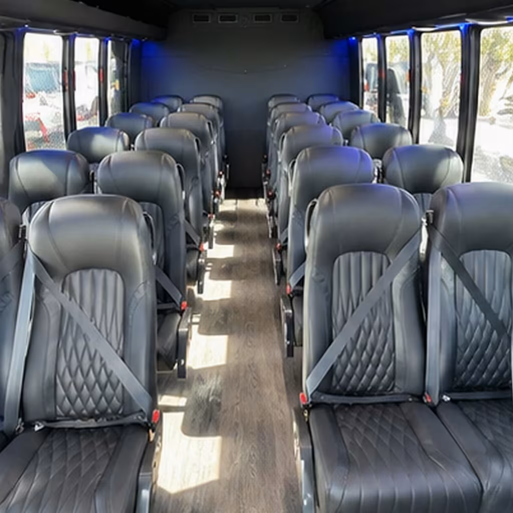peoria minibus rentals for youth group and church trips