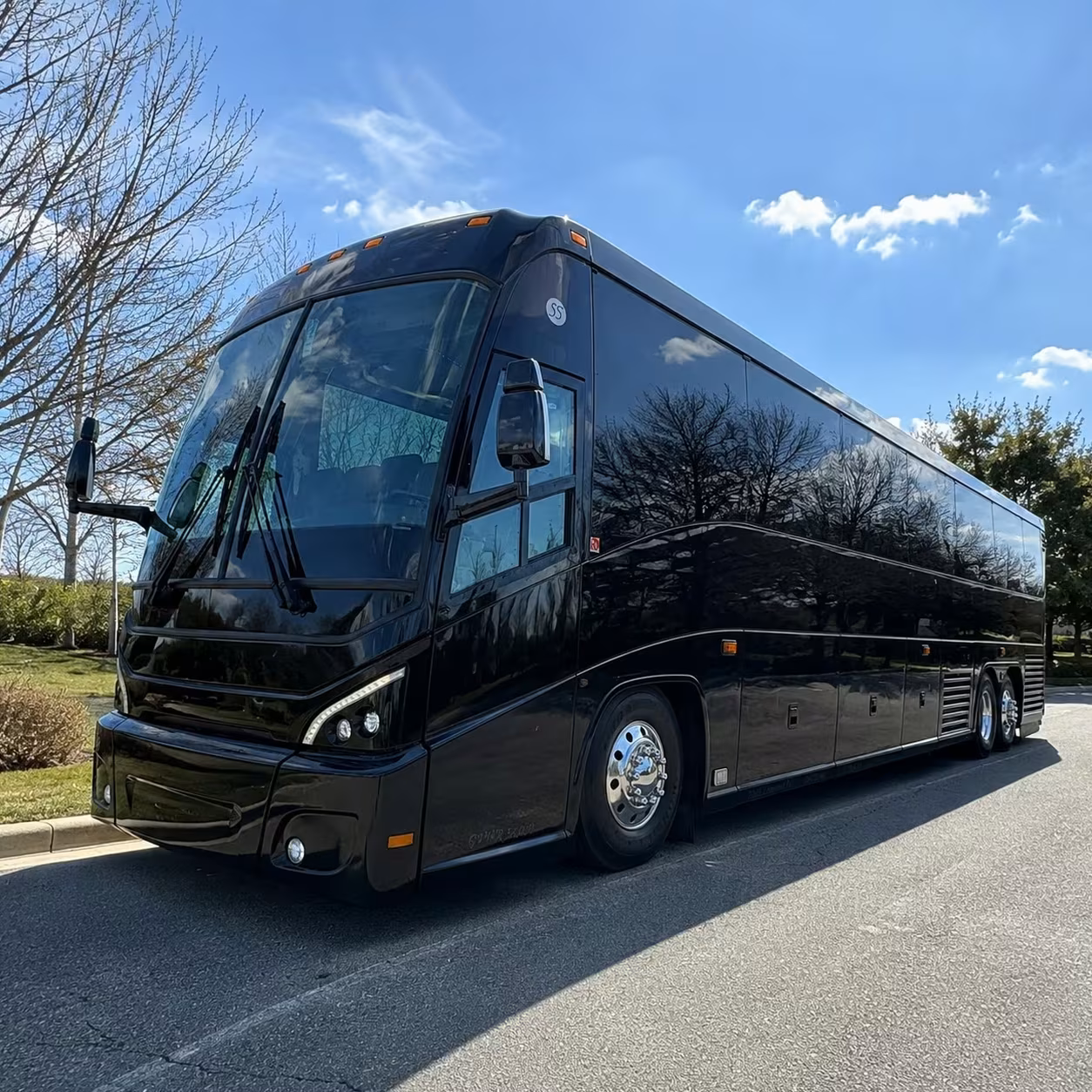 remote parking lot bus rentals for peoria employers