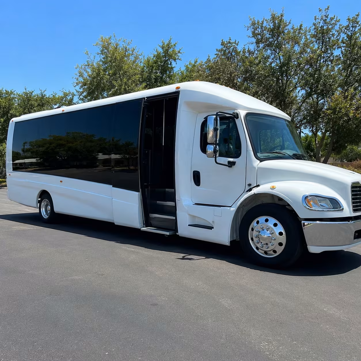 school field trip bus rentals in peoria